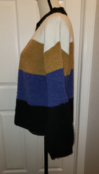 Rails Sweater size Small - Picture 4 of 4